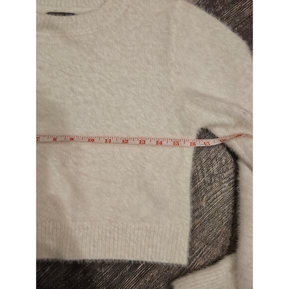 Urban Outfitters white fuzzy fluffy crop sweater womens juniors large free peopl - Picture 5 of 8